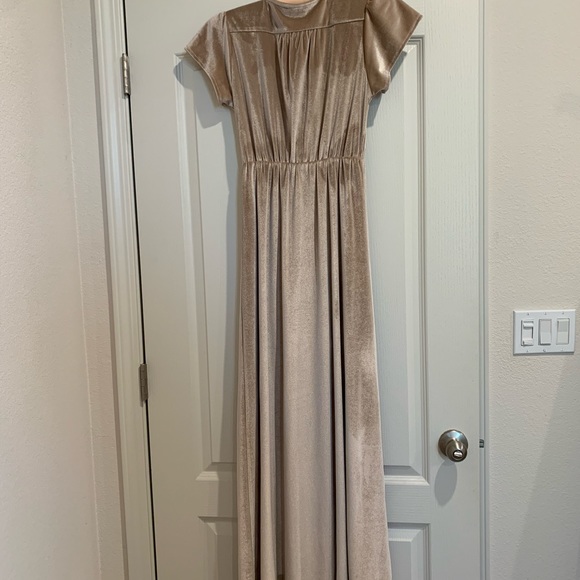 Baltic Born Velvet Maxi Dress in Champagne✨ - Picture 2 of 4
